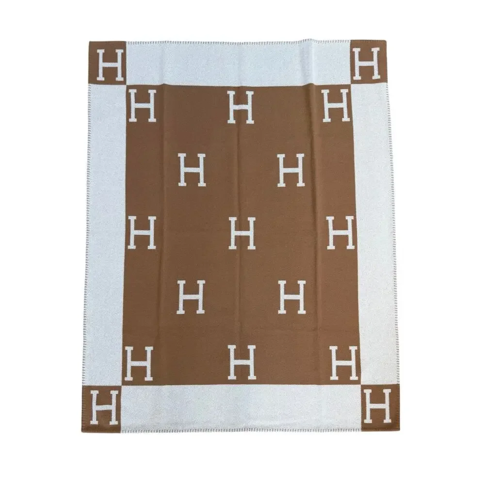 HERMÈS retail $2